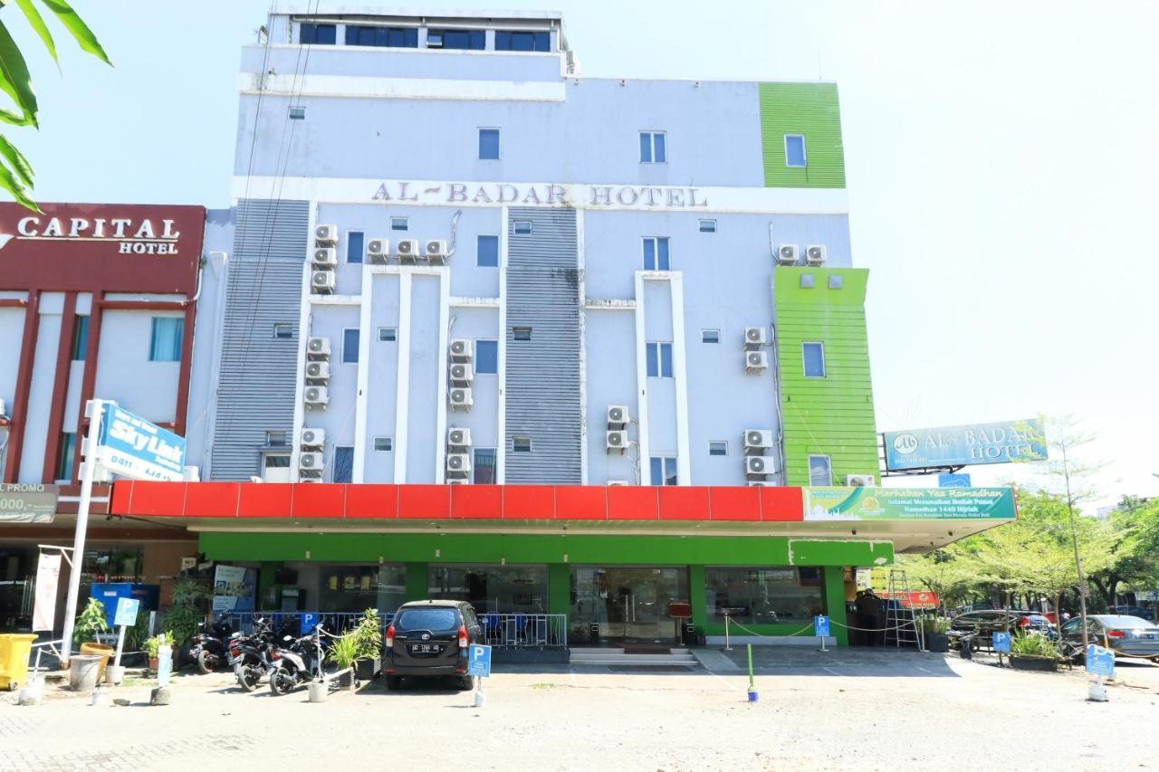 Al-Badar Hotel Syariah Macáçar Exterior foto