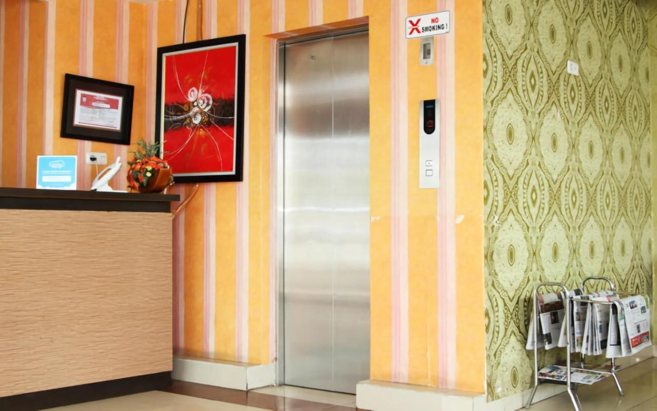 Al-Badar Hotel Syariah Macáçar Exterior foto